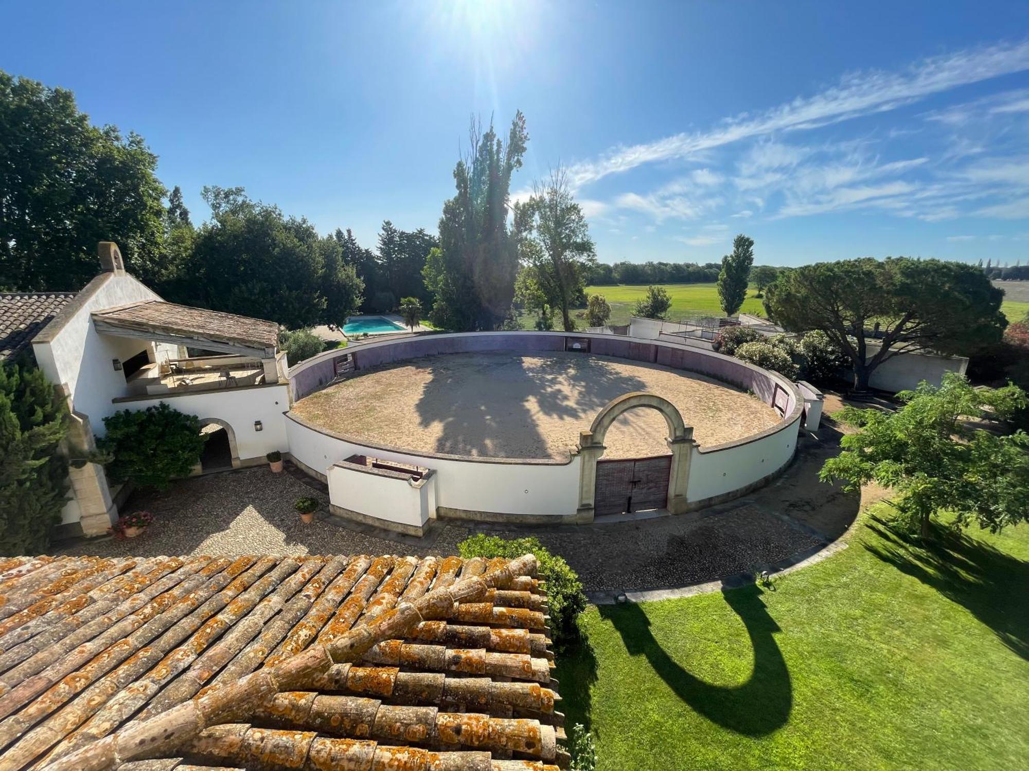 Вилла Mas Des Becasses, En Provence - 22 Personnes Арль Экстерьер фото